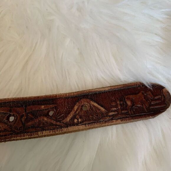 Vintage Brown Leather Western Belt Animal Square Leather Embossed 25-28” - Picture 7 of 8
